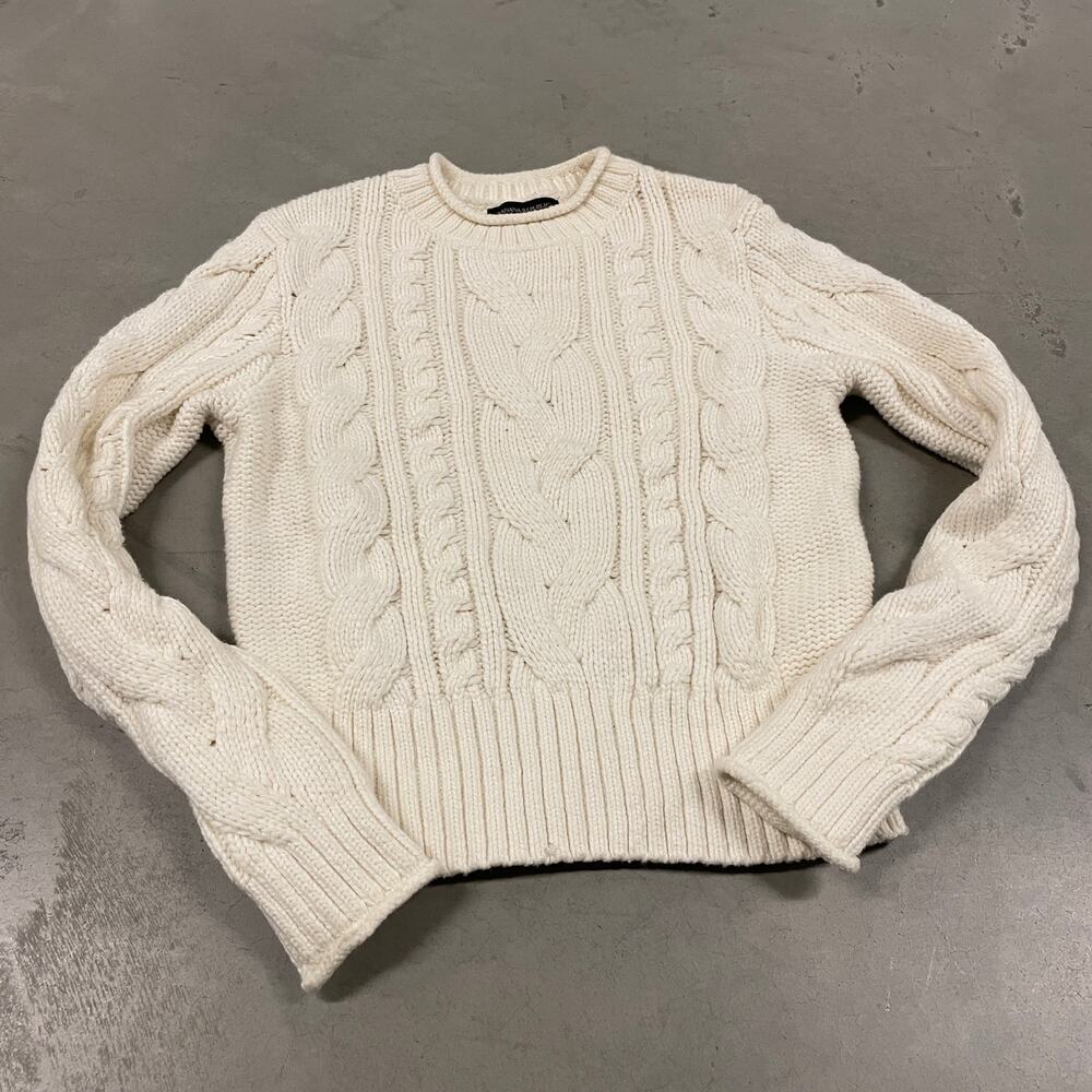 Vintage Y2K Banana republic cable knit sweater